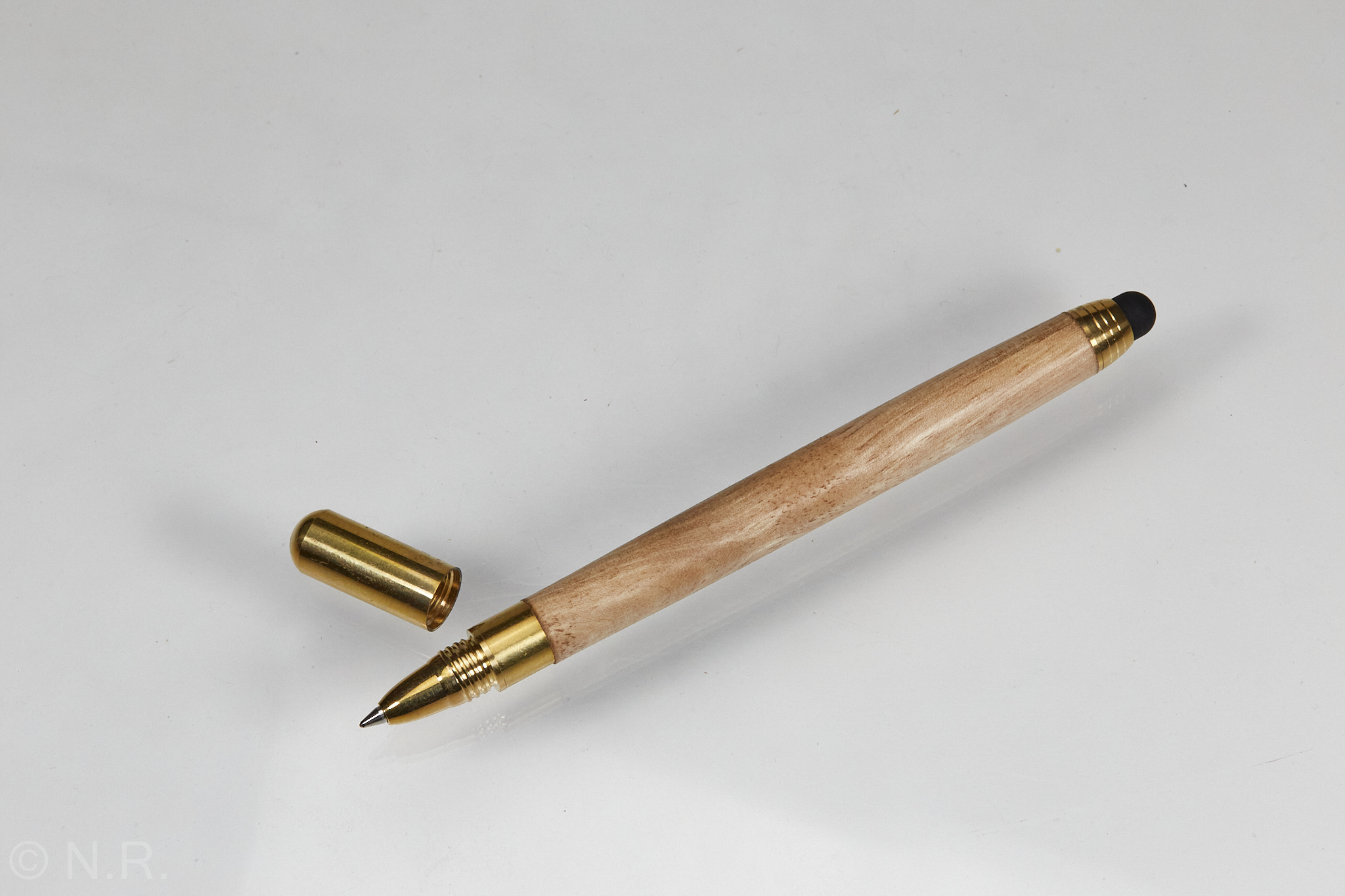 Rollerball mit Touch-Cap